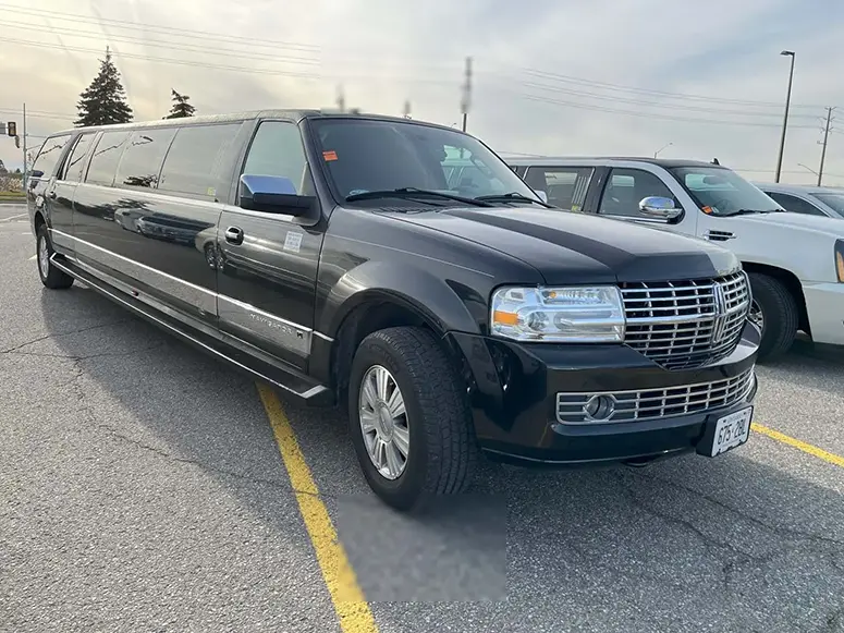Lincoln Navigator Limo Toronto - Presidential Party Bus Fleet