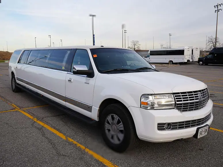 12-14 Passengers Lincoln Navigator Limo Toronto - Presidential Party Bus Fleet