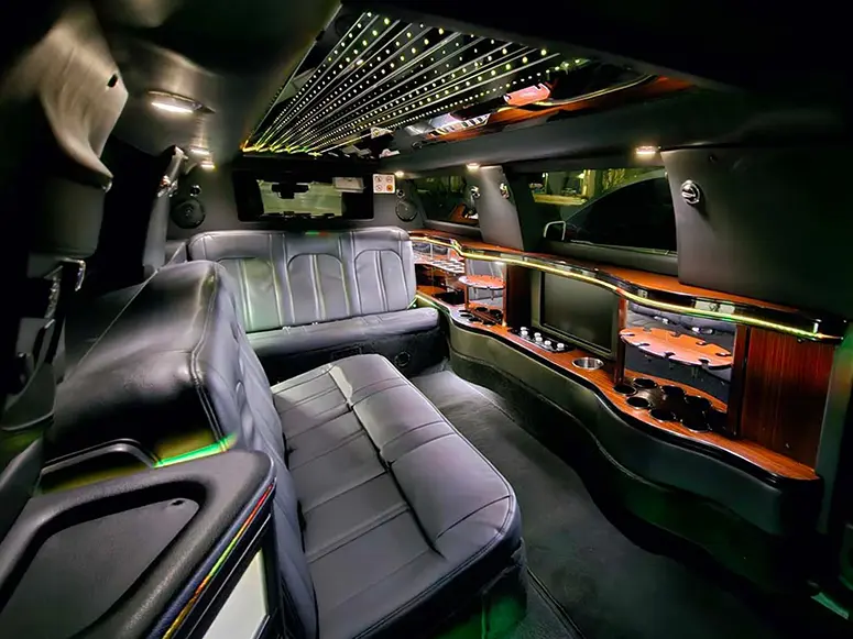 Lincoln MKT Limousine (MKT1) Interior Toronto - Presidential Party Bus Fleet