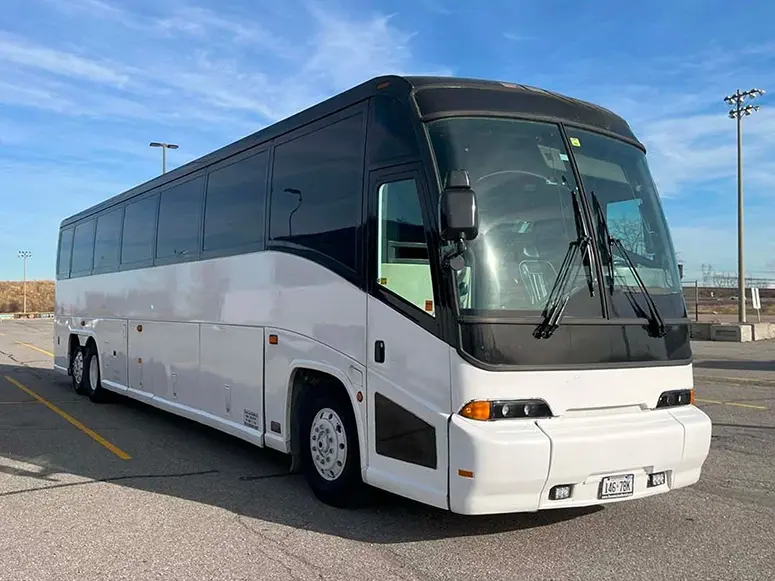 MCI Coach Party Bus 3 Toronto - Presidential Party Bus Fleet