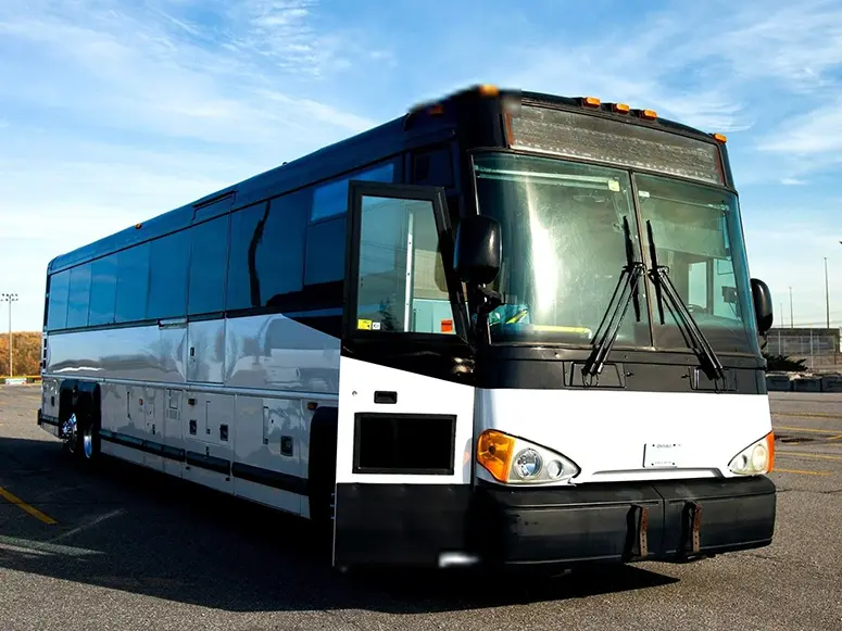 MCI Coach Party Bus 4 Toronto - Presidential Party Bus Fleet