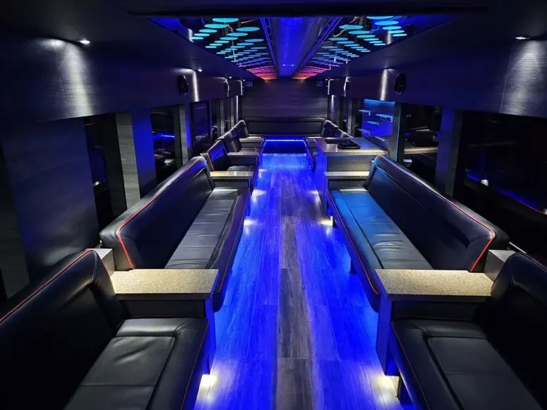 MCI Coach Party Bus 4 Interior Toronto - Presidential Party Bus Fleet