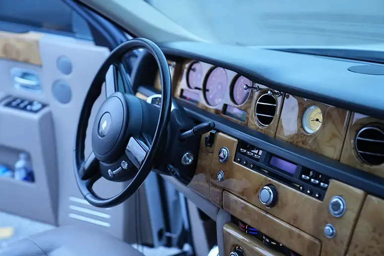 4 Passengers Rolls-Royce Phantom Interior Toronto - Presidential Party Bus Fleet