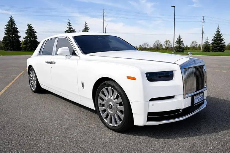 Rolls Royce Phantom Series 8 Toronto - Presidential Party Bus Fleet