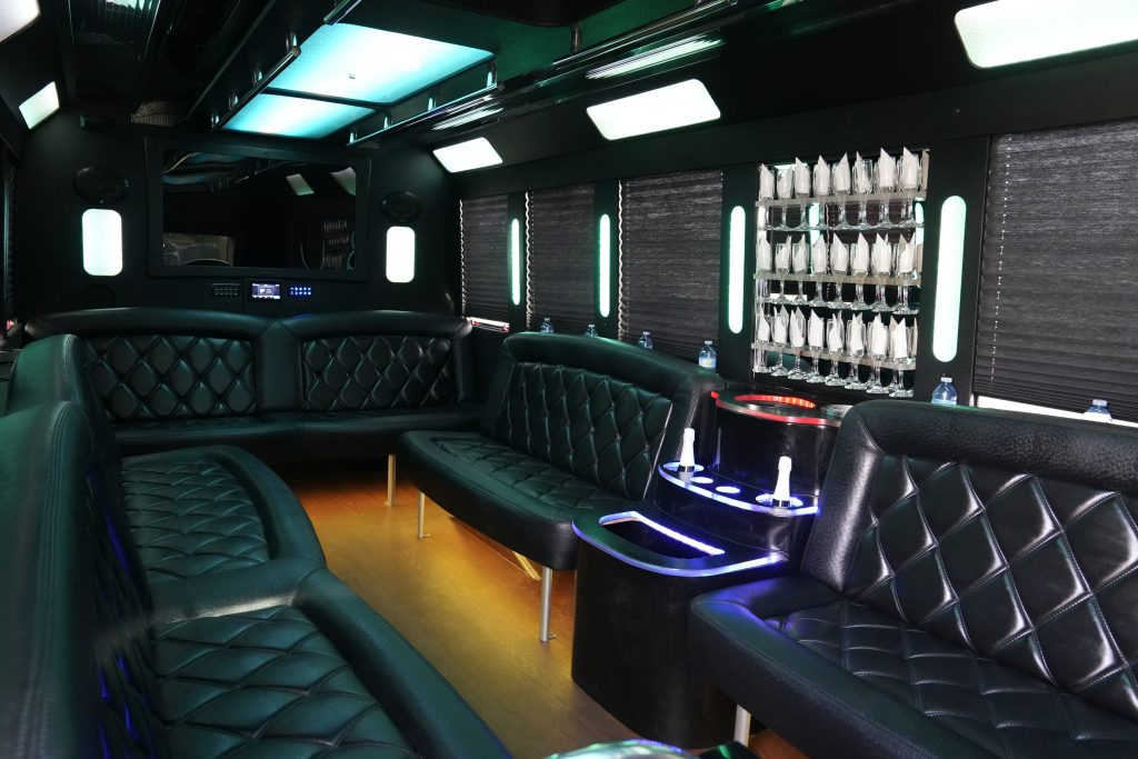 toronto party bus