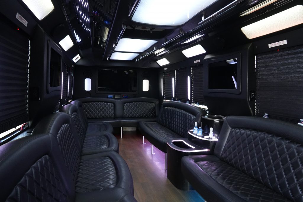 toronto party bus